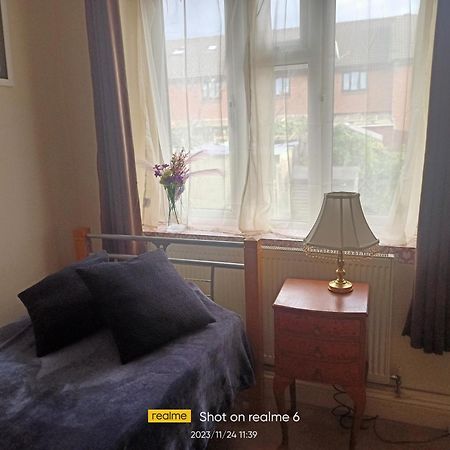 Goldy'S Place In E17 London Exterior photo